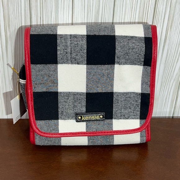 Kensie Handbags - Kensie Hanging Bathroom Organizer NWT
